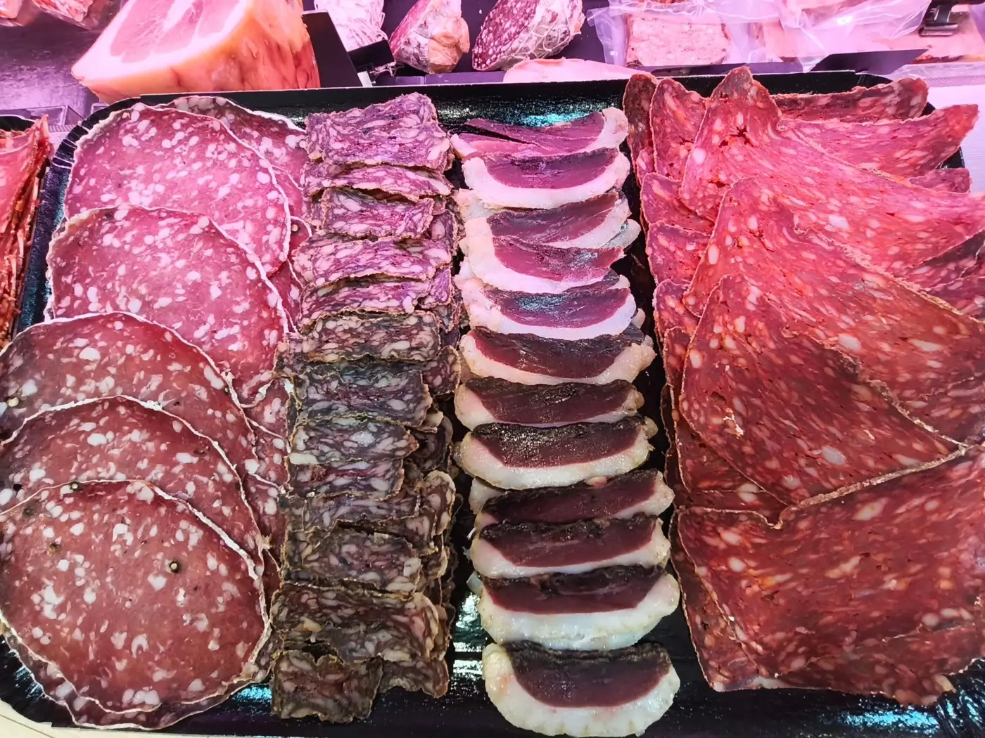 Assortiment de charcuteries et salaisons