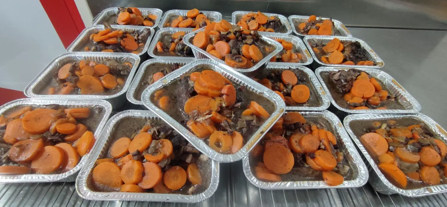 Barquettes de bœuf cuisiné avec des carottes